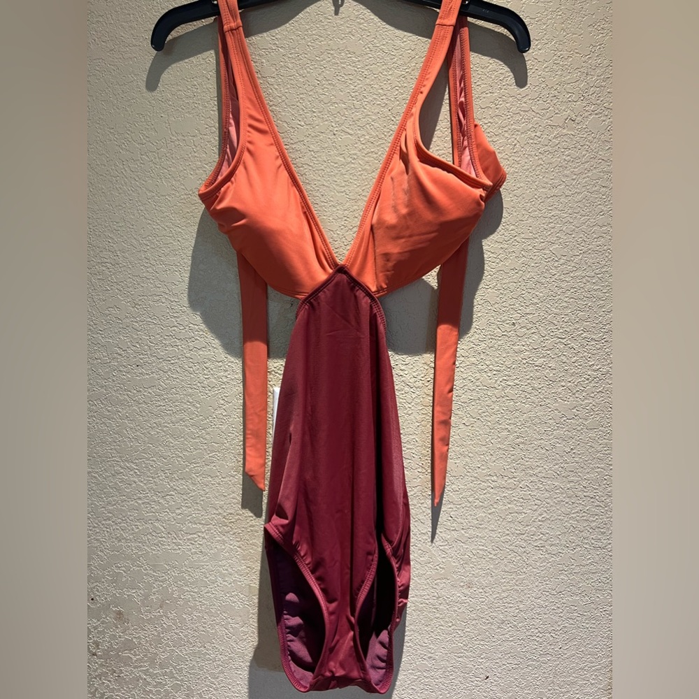 Cut out monokini Slimming Control Miracle Brands Beach Betty Women's NWOT